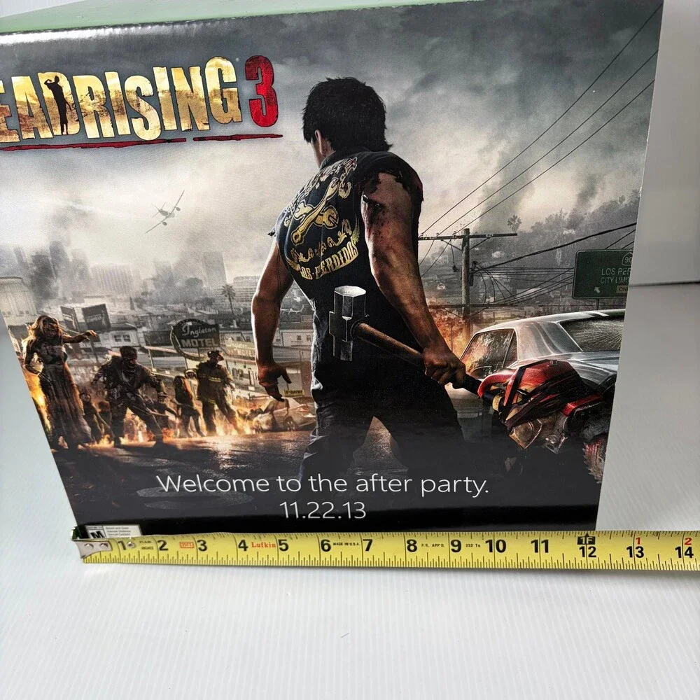 Xbox One Dead Rising 3 Release Day Store Display 12